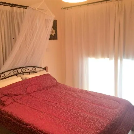 2 Bedrooms House With Sea View Furnished Garden And Wifi At 1 Km Away From The Ferienhaus *